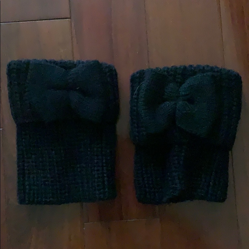 Black boot toppers